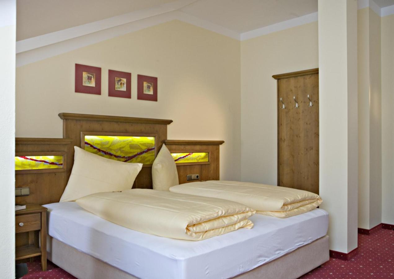 Cella Central Historic Boutique Hotel زيل أم سي الغرفة الصورة