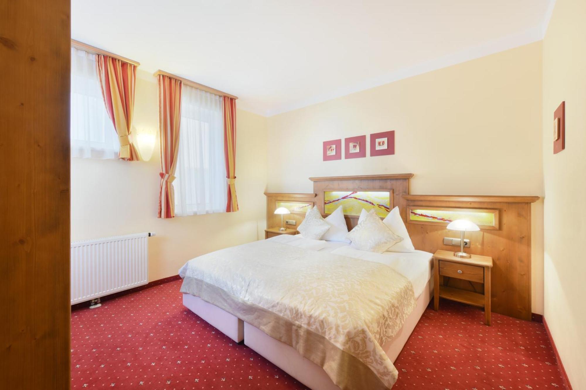 Cella Central Historic Boutique Hotel زيل أم سي الغرفة الصورة